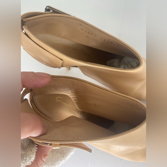 Gianvito Rossi Tan Point Toe Back Buckle Strap Luxury Leather Heels 39 - Picture 8 of 10